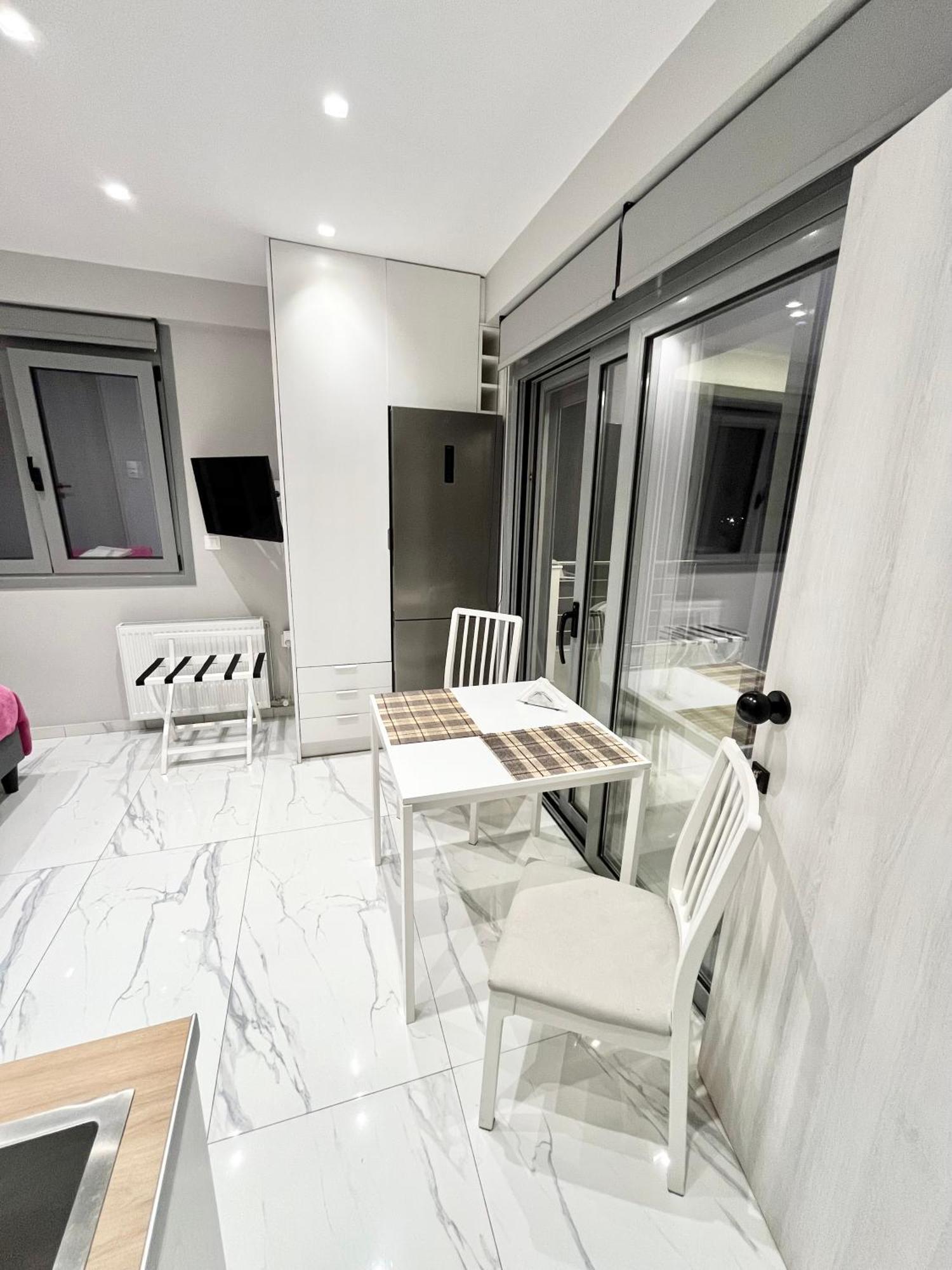לוטראקי Blueline Apartment 2 מראה חיצוני תמונה