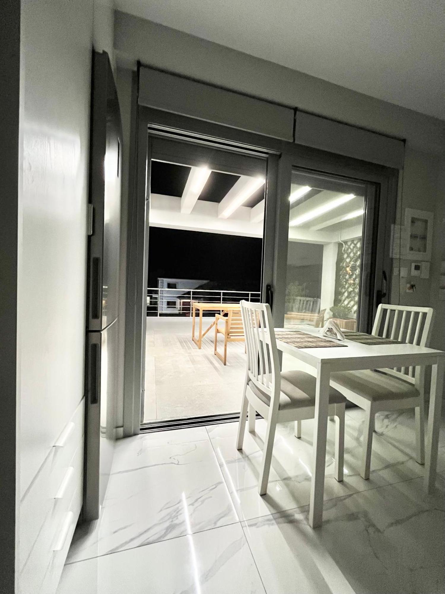 לוטראקי Blueline Apartment 2 מראה חיצוני תמונה
